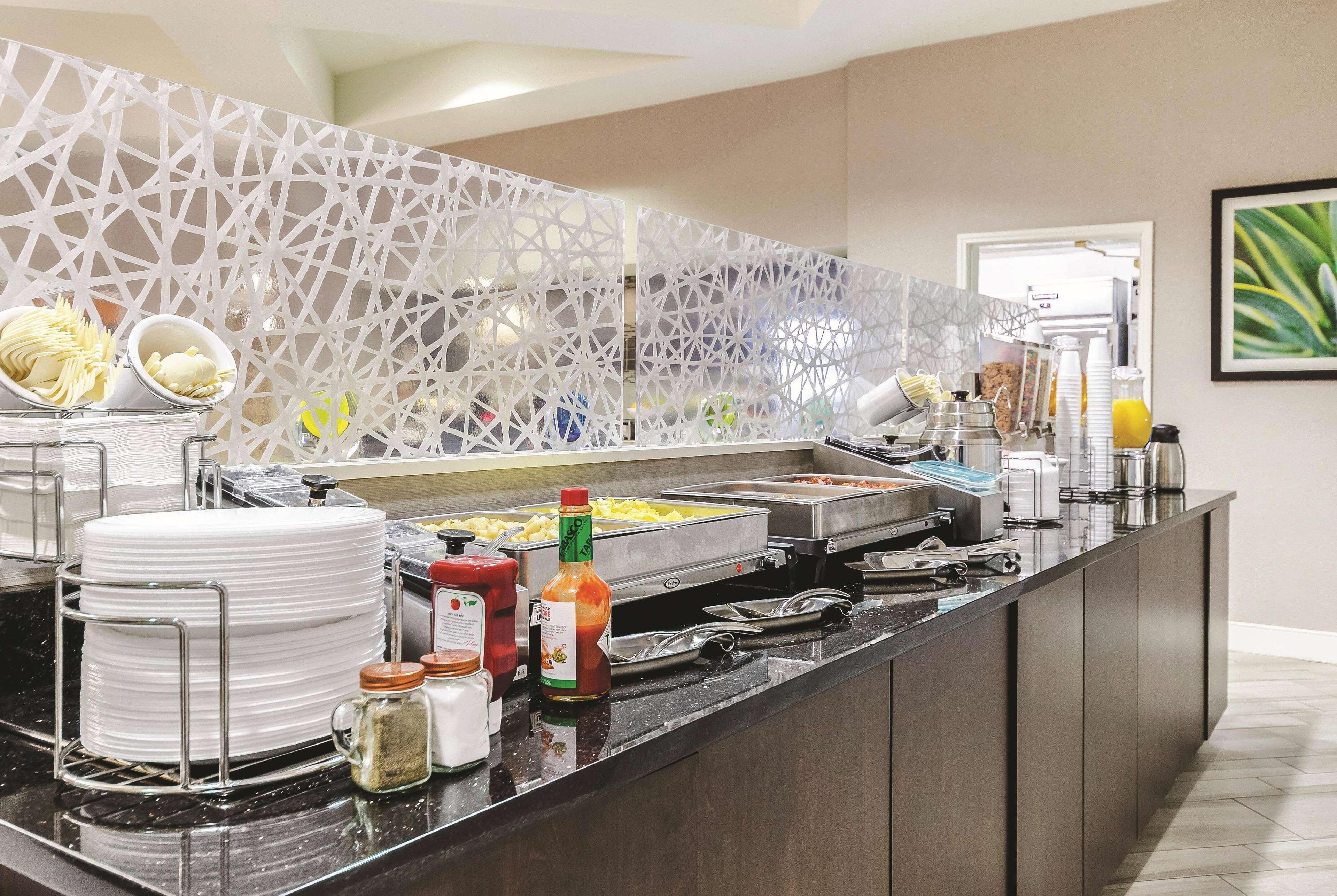 La Quinta By Wyndham Grand Junction Airport Hotel Bagian luar foto